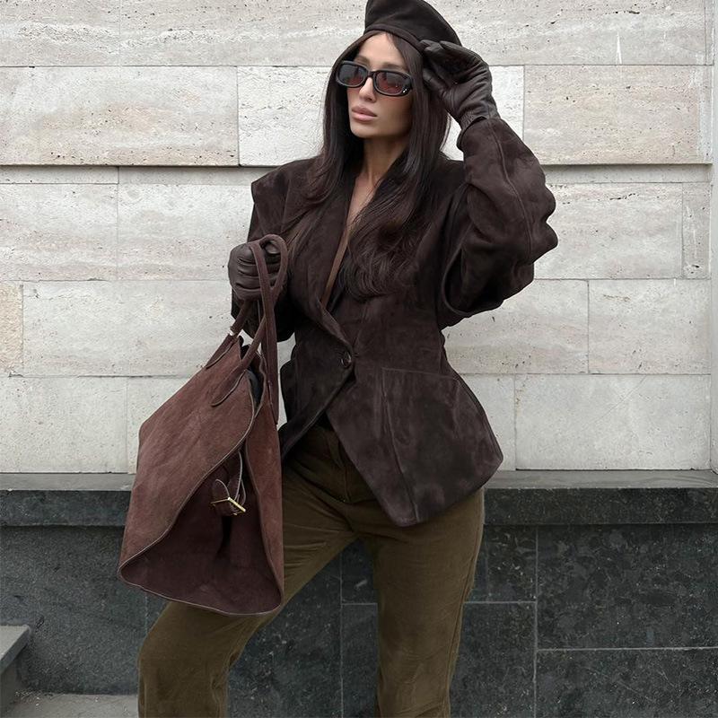 In Stock: Elegant Turn-Down Collar Waist-Cinching Single-Button Coat - European & American Style Fashion 2025