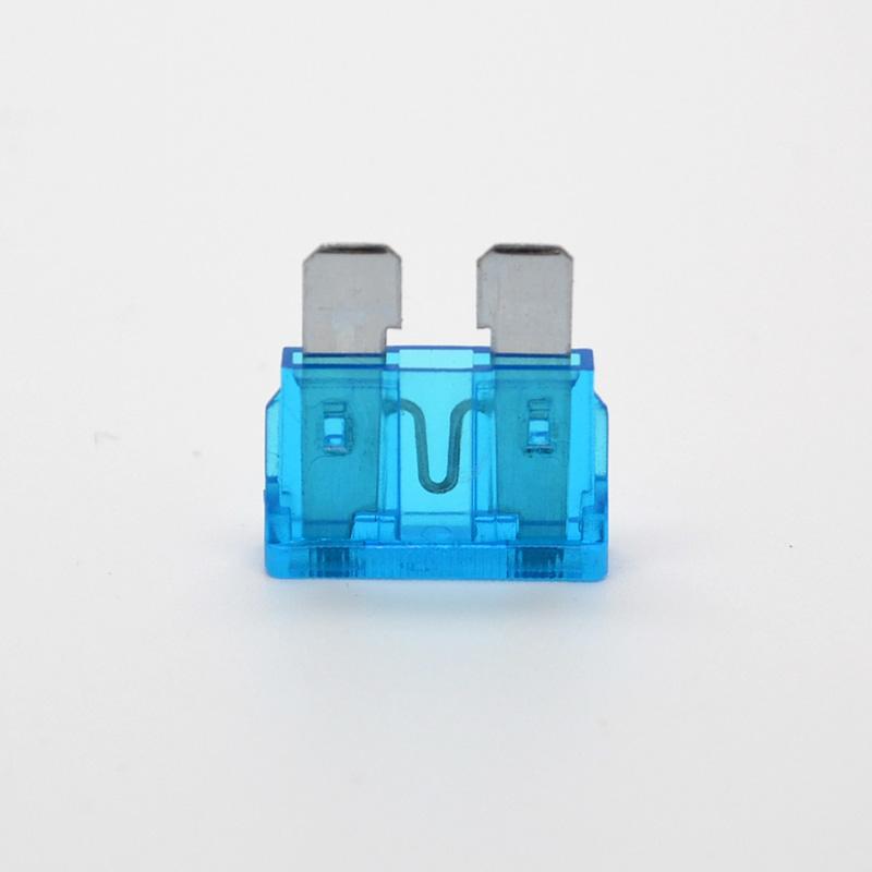 30Pcs Standard Car Automotive 15Amp Fuse Blade Motorcycle Truck Suv Car Replacement Fuse Fuse Holders1