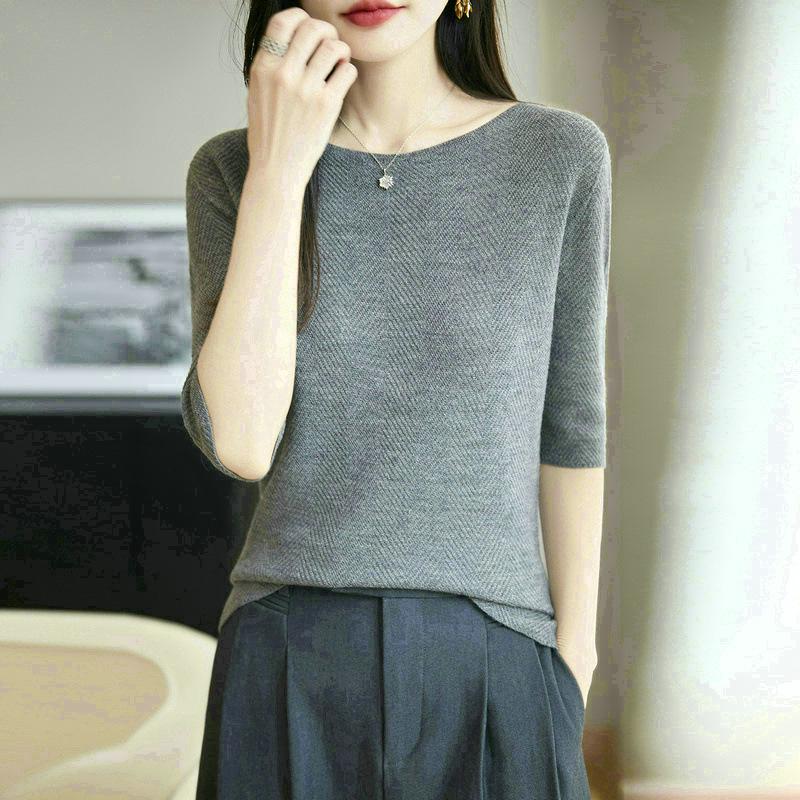 Women's Superfine Wool Sweater: Slim-Fit, Fishbone Pattern, Seamless One-Piece, Boat Neck, Mid-Sleeve.