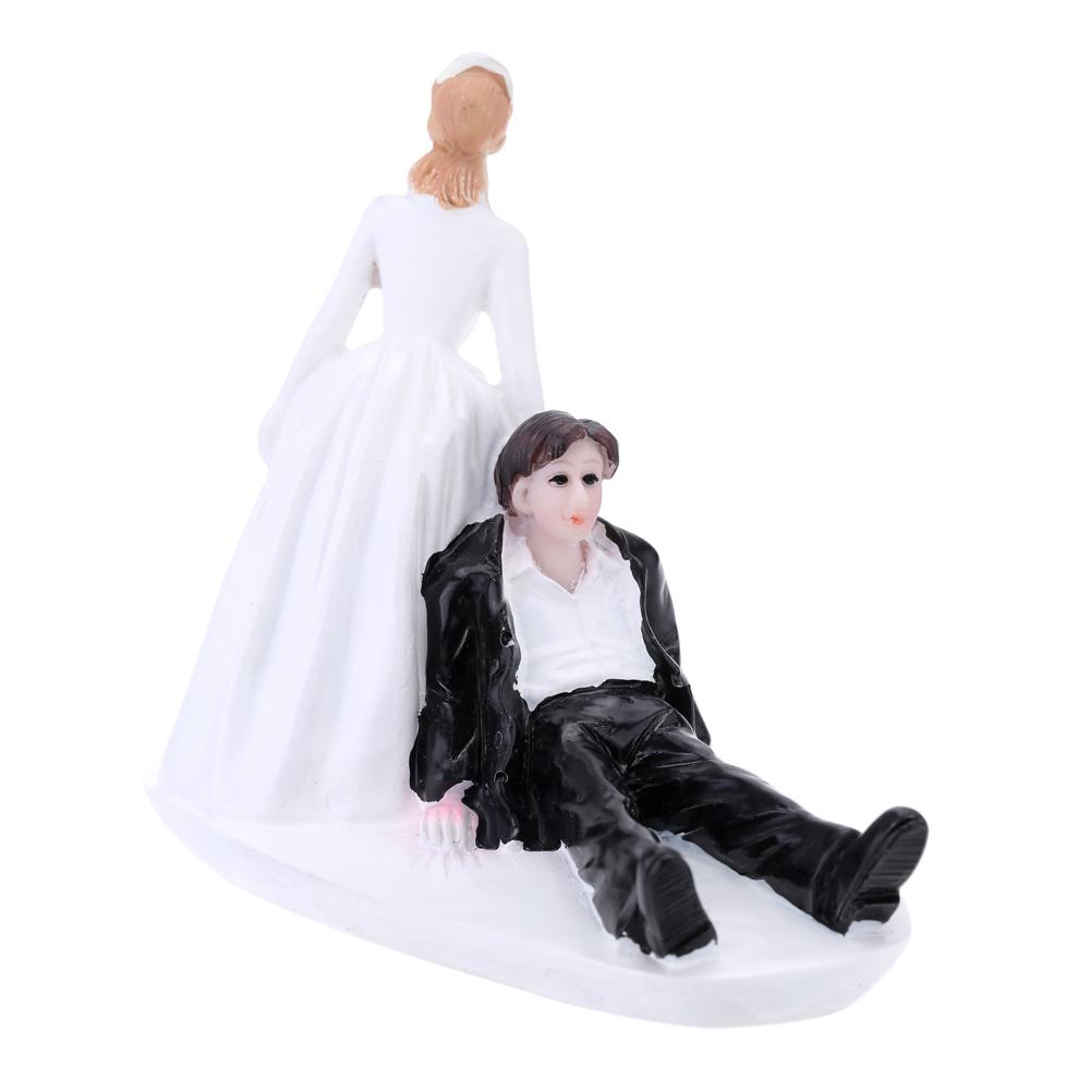High Quality Synthetic Resin & Groom Wedding Cake Topper Romantic Wedding Party Decoration Adorable Figurine Craft Gift