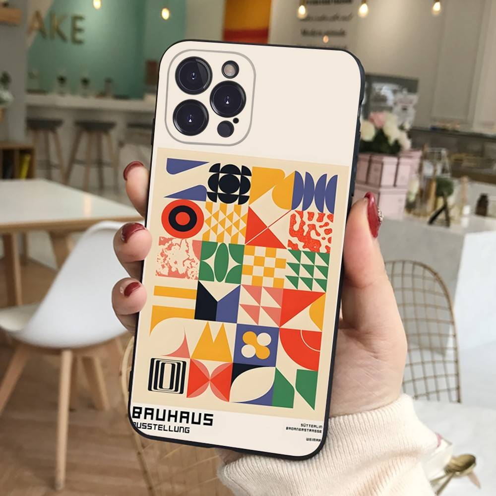 Game L-Life I-Is S-Strange For IPhone 17 16 15 14 13 12 Mini 11 Pro Max Plus Soft Silicone Phone Cover