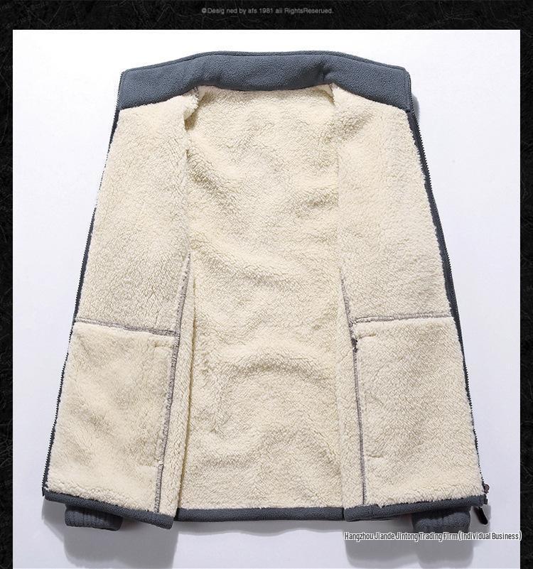 Plus Size Velvet Lined Hoodie for Men - Thick and Warm Lamb Fleece Sports Jacket for Autumn/Winter