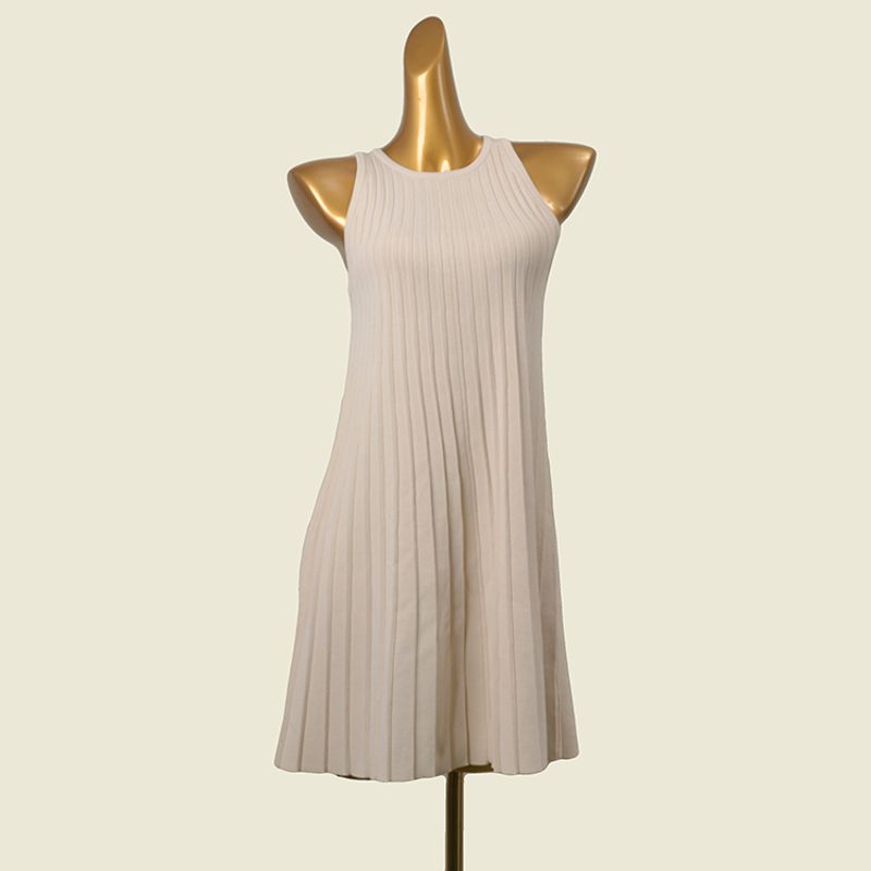 

Los Angeles Brand Red Pleated A- line Skirt Fashion Style Loose Sleeveless Knitting Short Skirt Export Dress Apricot L
