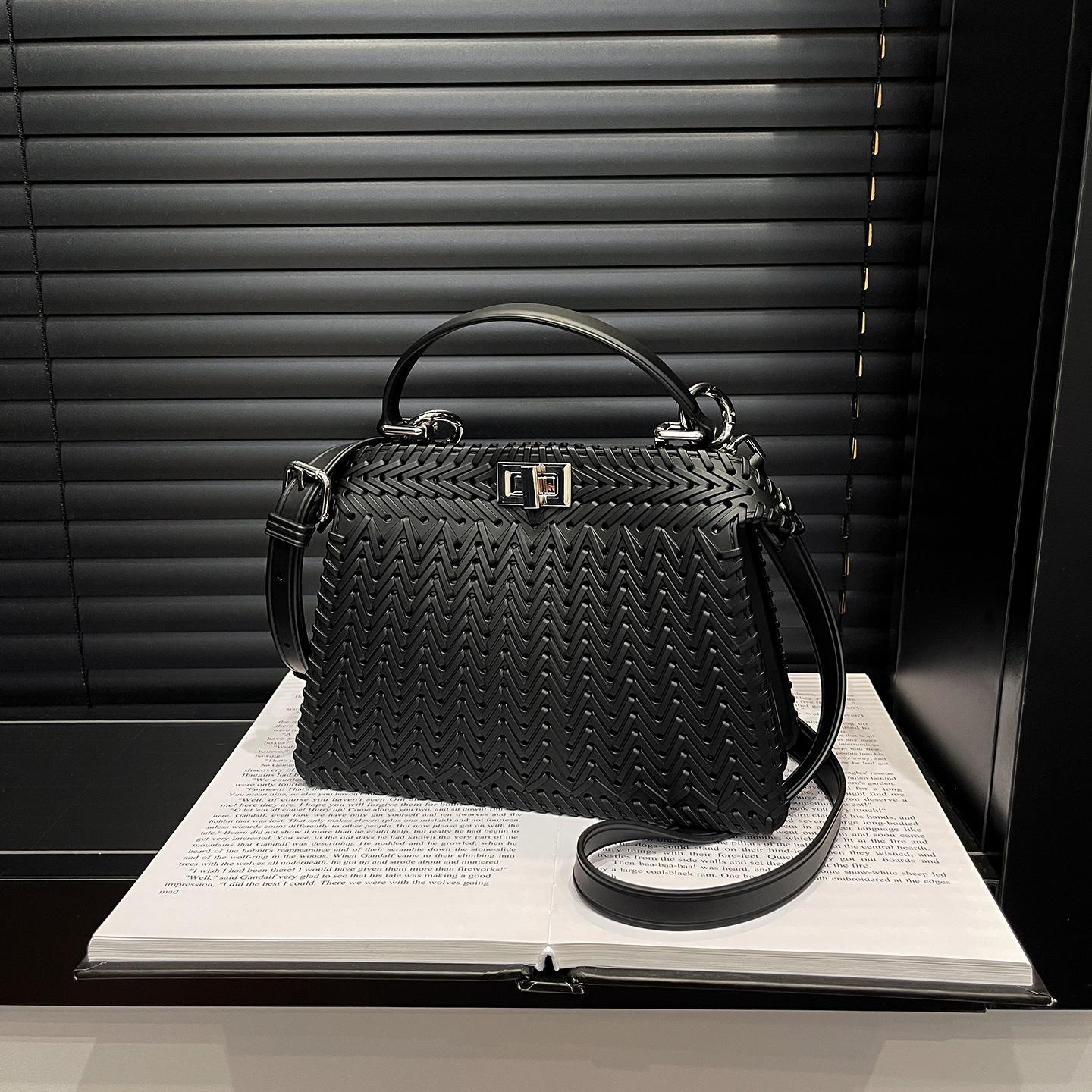 

Новая модная плетеная сумка-котенок высокого класса, портативная, на плечо, мессенджер, женская сумка чёрный