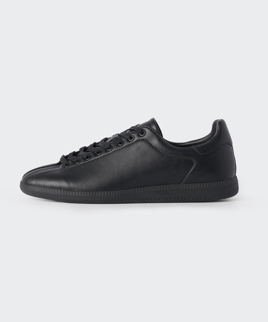 Musinsa Standard Retro Bowling Sneakers [Black]