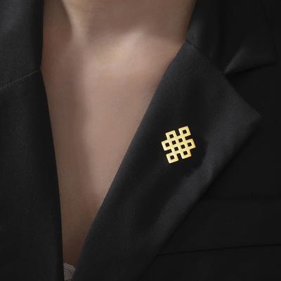 Dawapara Vintage Endless Knot Symbol Brooches Good Luck Chinese Knot Brooch Lapel Pin Stainless Steel Accessories