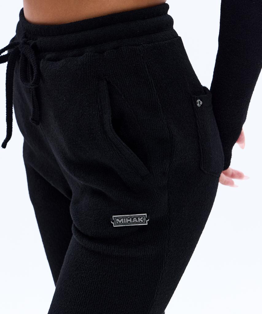 Mihag Metal Label Warm Touch Bootcut Pants (Black)