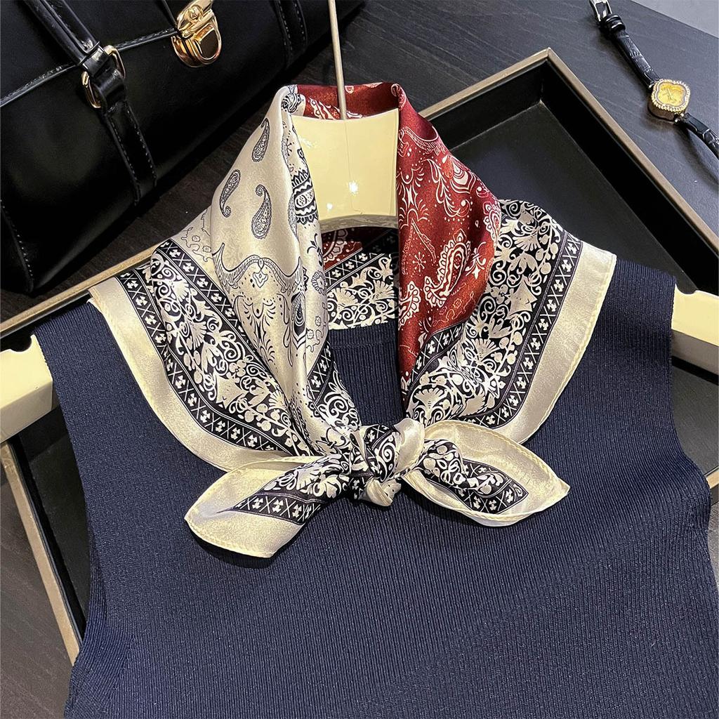 Luxury 100% Mulberry Silk Scarf Women Paisley Print Bandana Shawl Lady Neckerchief Handkerchief Female Decorative Wrap 53cm