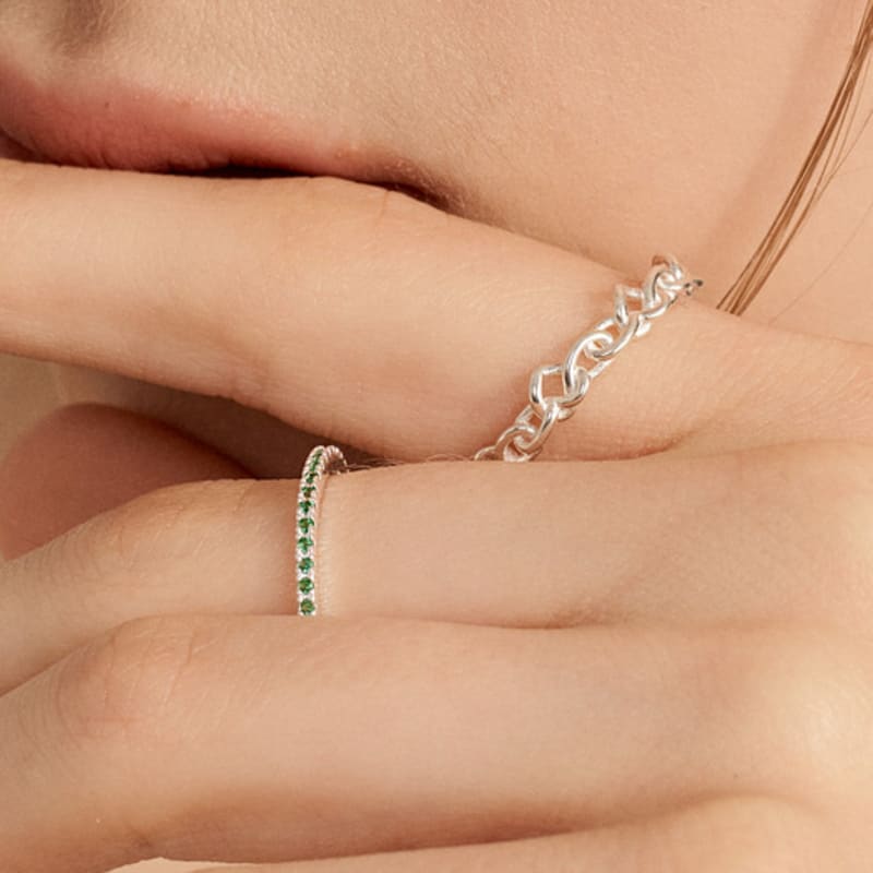 UNI.J [Ir253]Green Sleek Pave Silver Ring