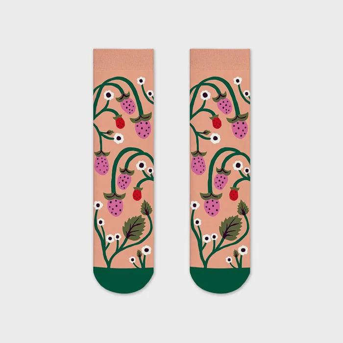 Socks Wild Strawberries / Monica Fossbus