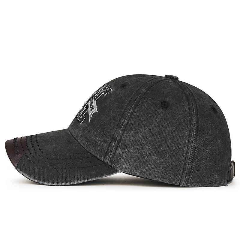 Zhen Yueqi Washed Big M Embroidery Baseball Cap