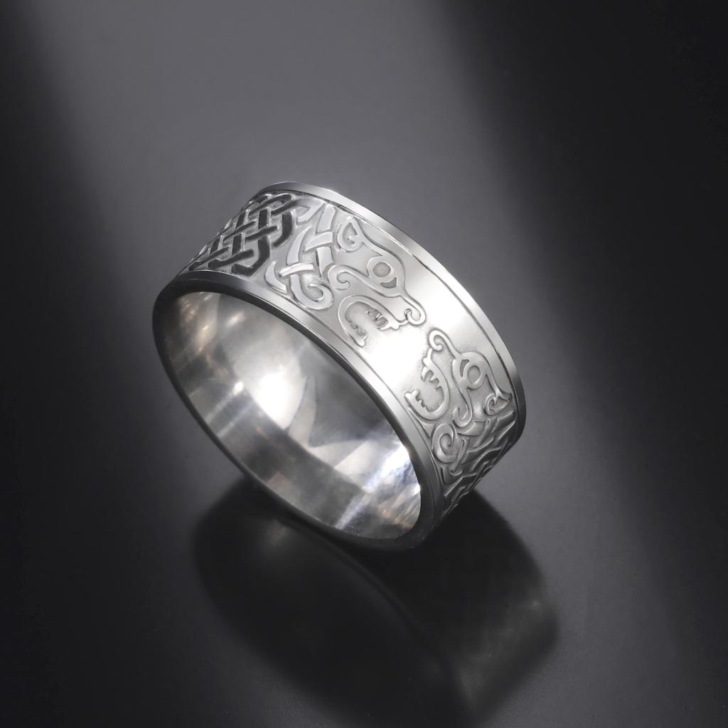 LIKGREAT Viking Nordic Mythology Giant Wolf Ring for Men Stainless Steel Celtics Knot Finger Ring Hip Hop Rock Punk Jewelry Gift