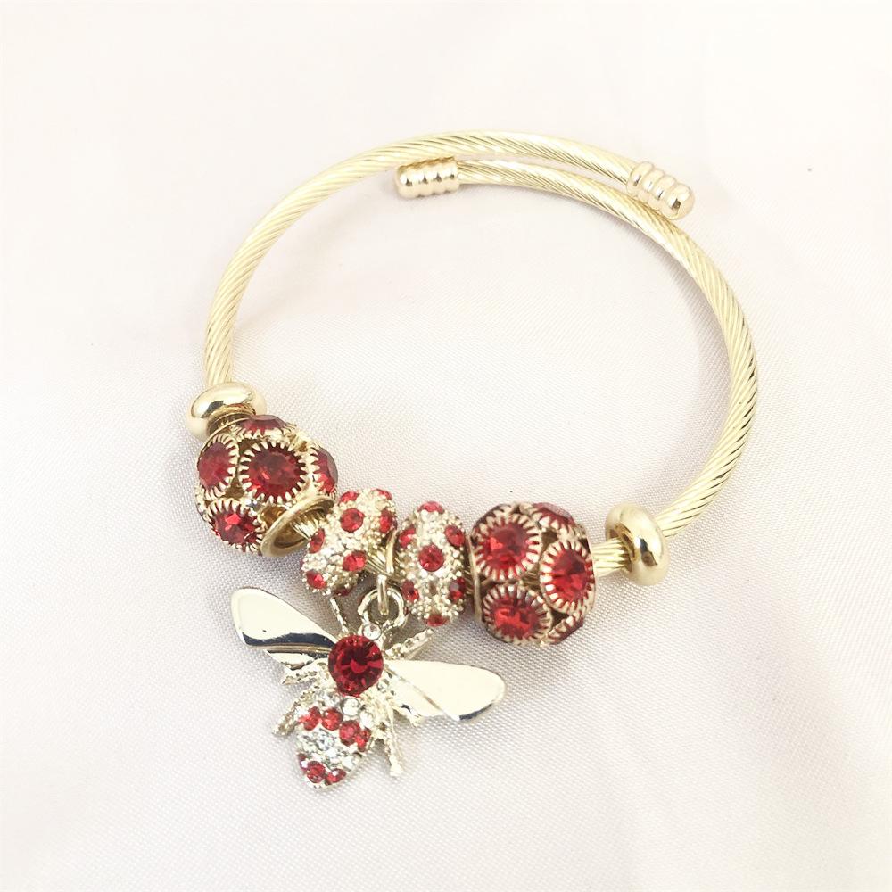 18K Gold Bee Pendant Bracelet with Zircon Rhinestones in Titanium Stainless Steel