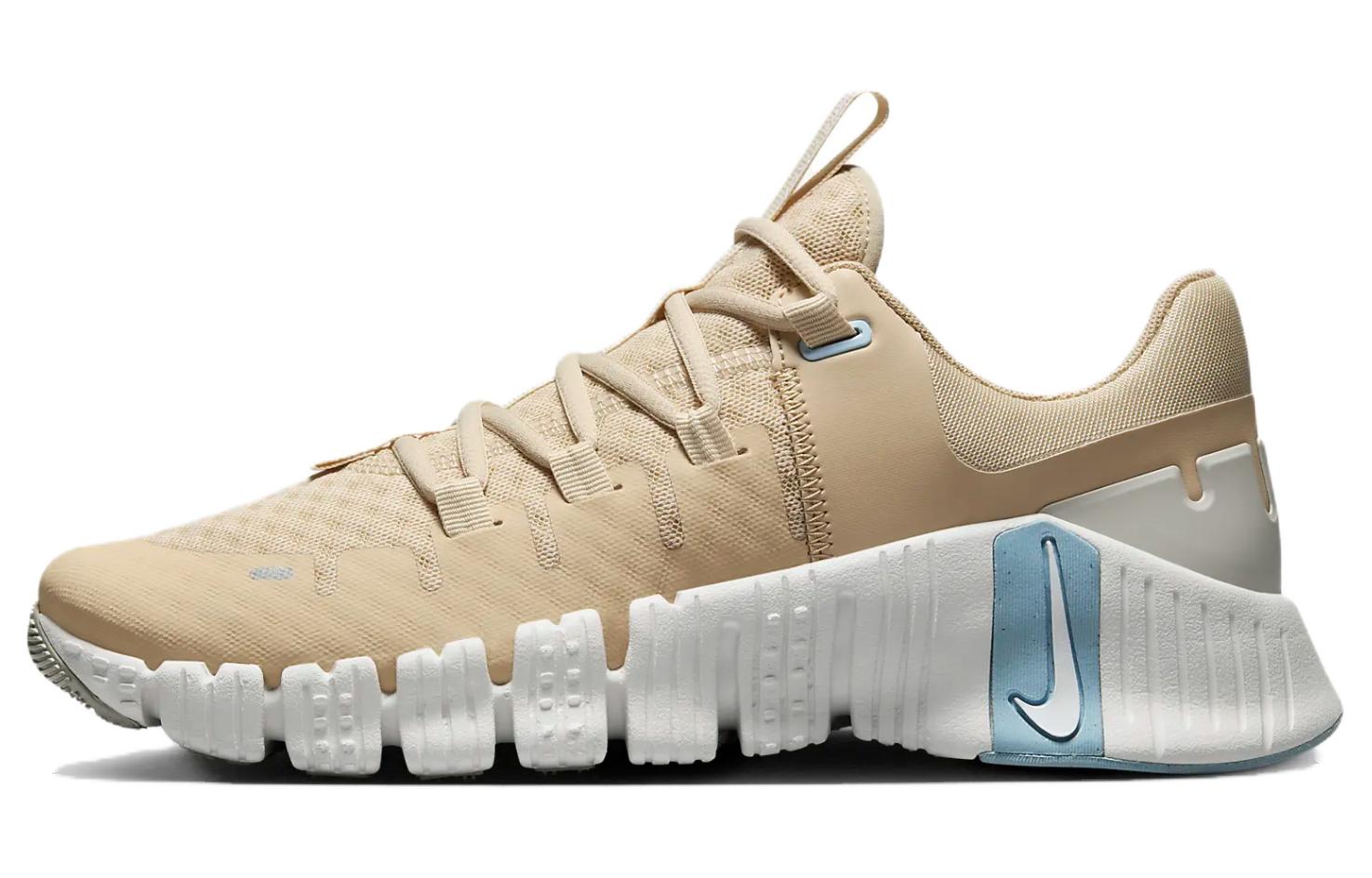 

Nike Free Metcon 5 Песочный Светло-Железный Рудный Женские DV3950-105 40.5