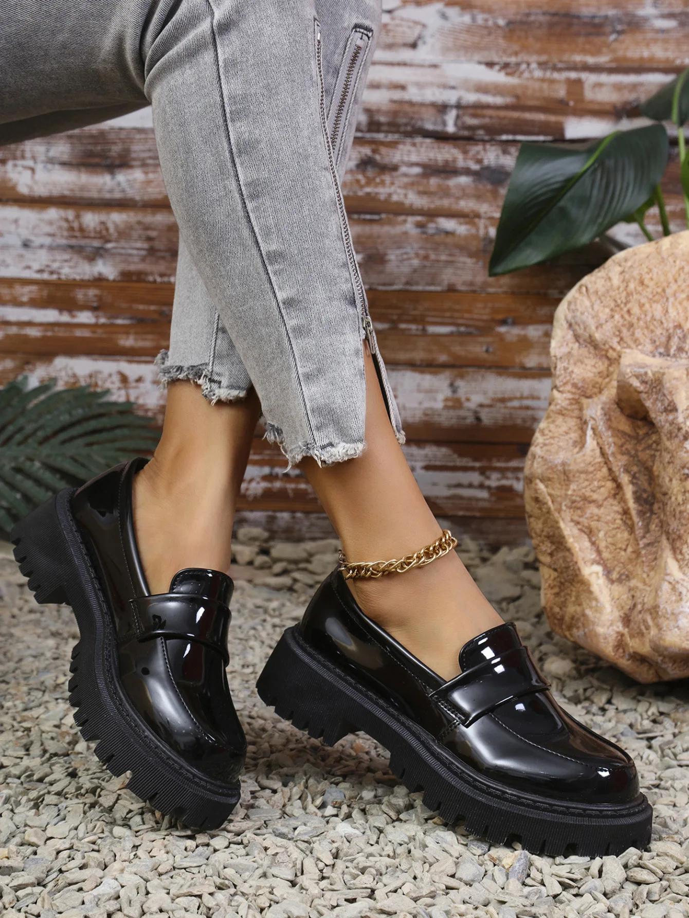 Мода 2025 Новый британский стиль Мода Толстая подошва Маленькие кожаные туфли Женские С мелким вырезом Комфортные лоферы Черные Ретро туфли Мэри Джейн 35 2930₽