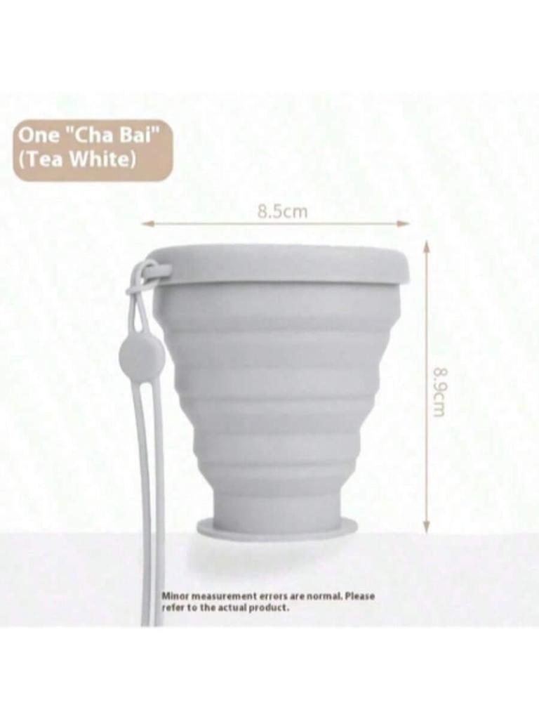 Silicone foldable travel water cup, press-to-collapse design, convenient for outdoor use and easy to carry and store.