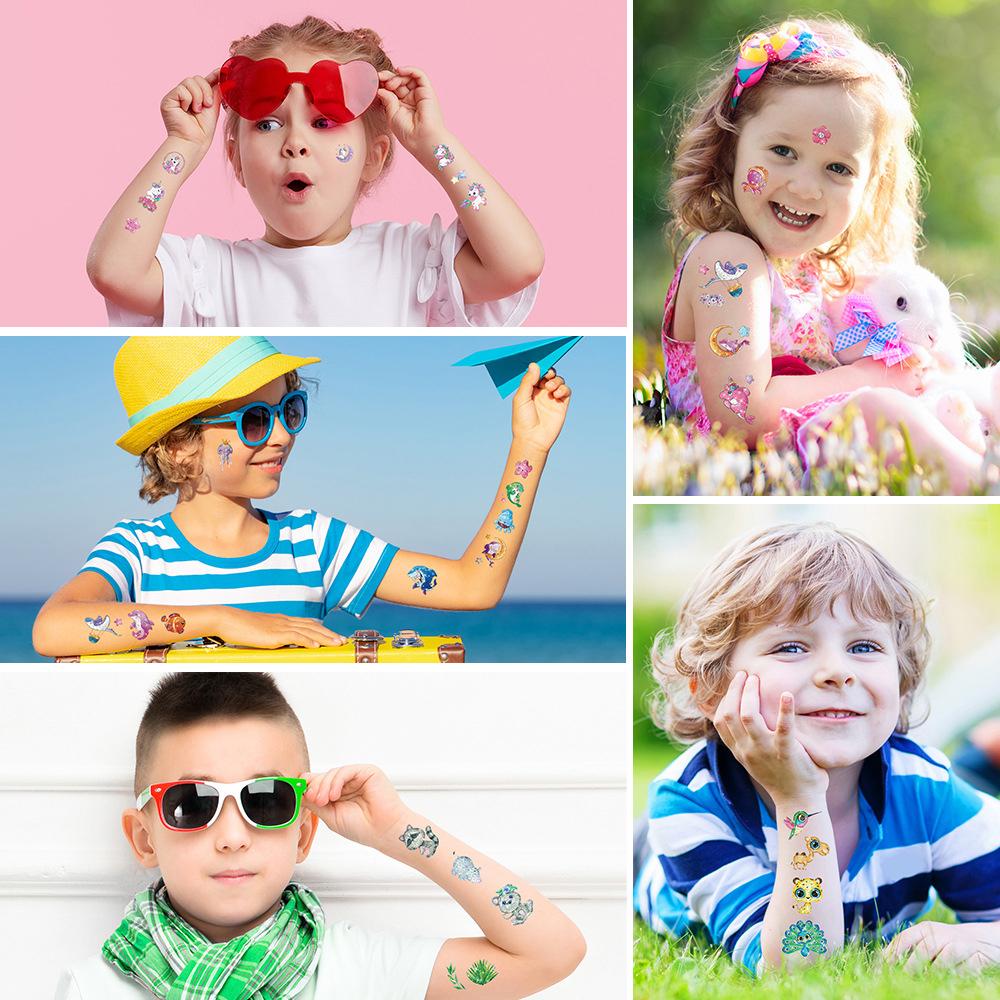 10 Fogli/Set Tatuaggi Adesivi Colorati con Polvere Glitterata Cartone Animato Animale Unicorno Principessa Veicolo Tatuaggio Temporaneo Finto per Bambini