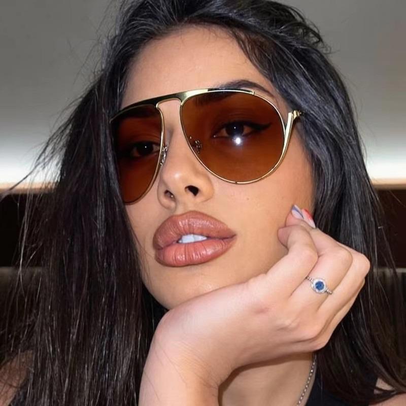 Non-polarized Oversized Pilot Punk Mask Sunglasses Women BigLuxury Brand Oval Metal Frame Steampunk Sun Glasses for Ladies Shades