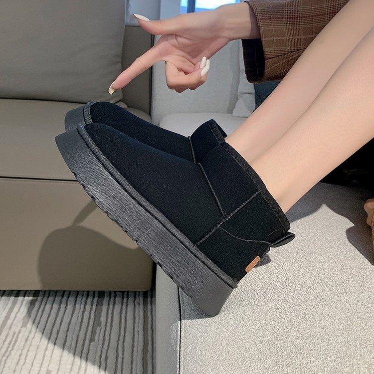 Solid Color Snow Boots 2025 Autumn and Winter Fashion Cotton Shoes Korean Version Foot Cover Non-slip Velvet Comfortable Short Women's Shoes Foreig