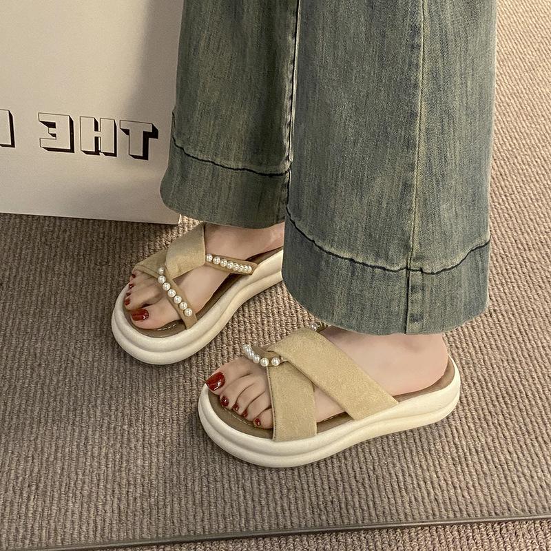 Thick-bottomed Cool Slippers Women's Outer Wear 2025 Summer New Fashion Roman Pearl Muffin Fairy Style Slippers Female Tide