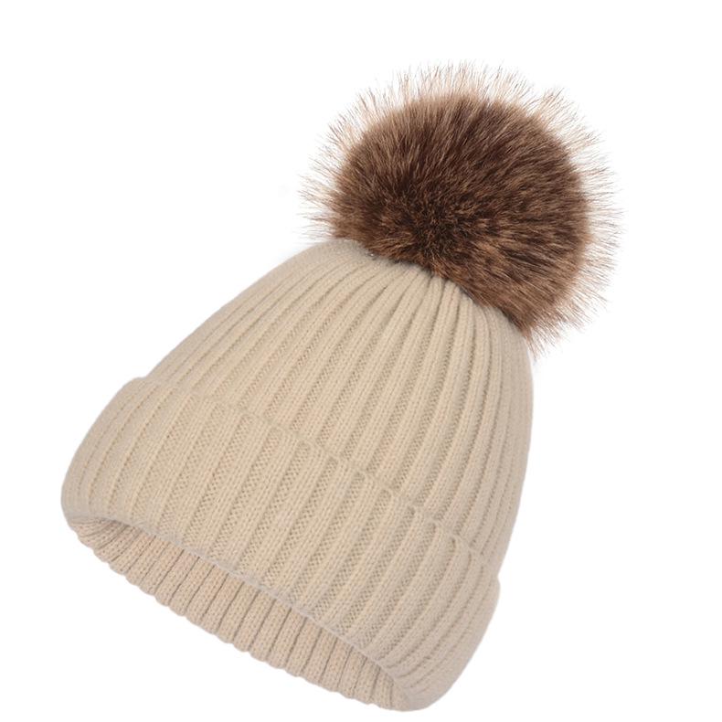 Gorro de Punto de Hilo Retorcido de Terciopelo Europeo y Americano con Pompón de Piel Sintética de Mapache - Estilo Versátil para Padres e Hijos