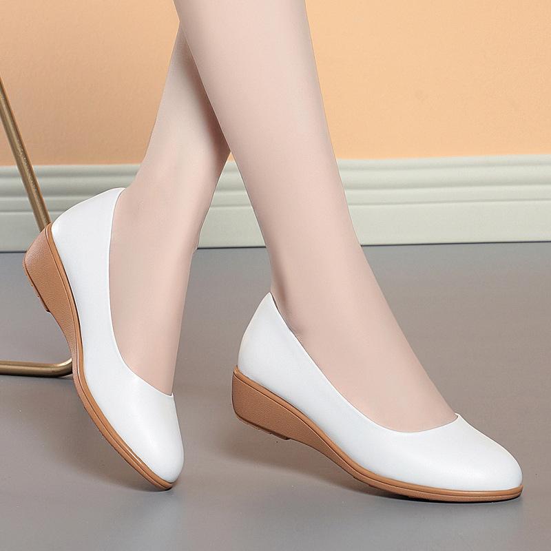 Wedge Heel Leather Comfortable Work Leather Shoes White Women's Beauty Salon Professional Shoes Dress Comfortable Work Not Tired Feet Single Shoes