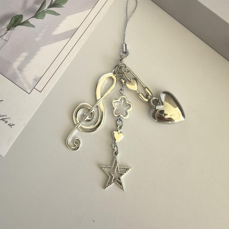 Lovely Miniature Music Accessory For Mobile Devices Delicate Handmade Musical Note and Heart Pendant Keychain