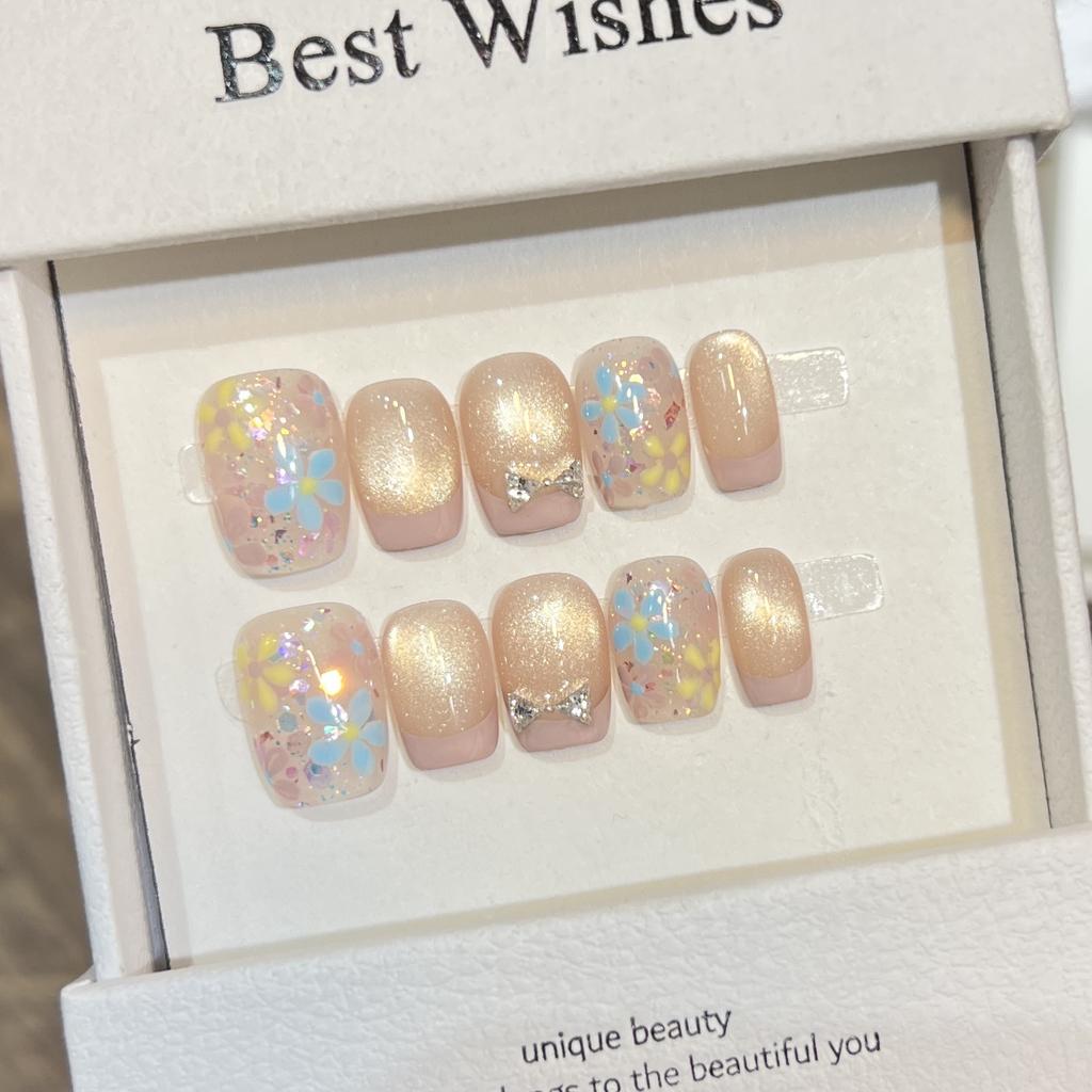 Summer Fresh Hand-painted Cat Eye Sequins Manicure Hand-wearing Nail Film