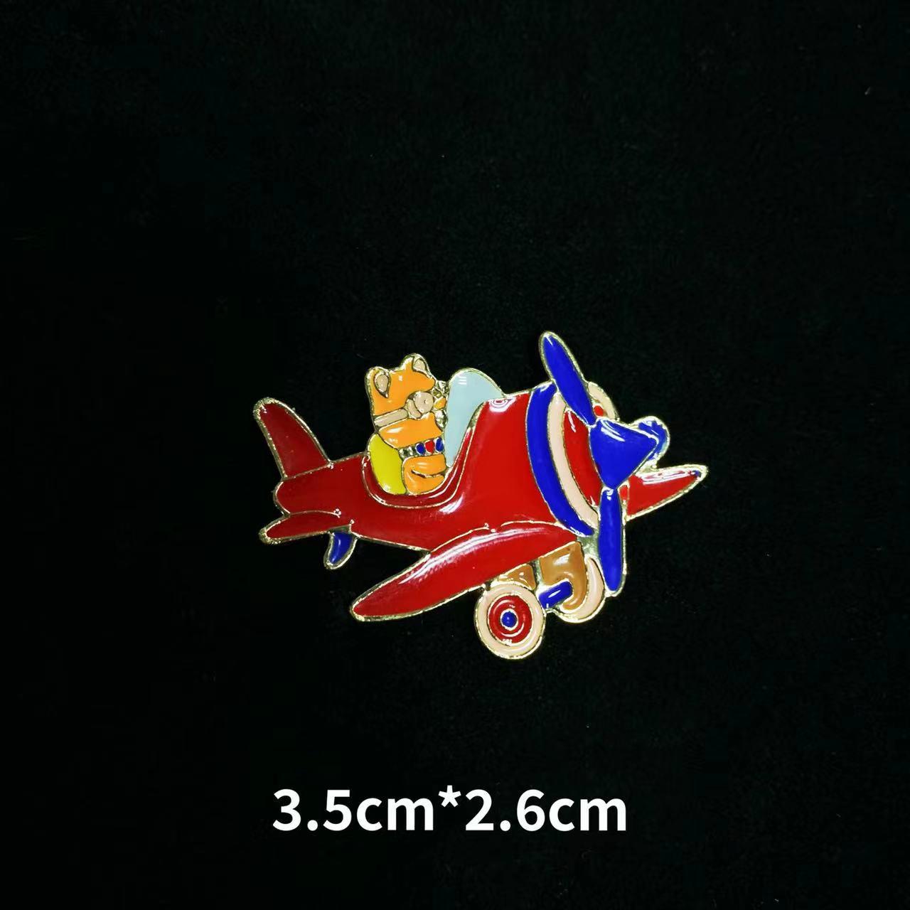 

Японская мультяшная брошь с капельным маслом: Модный металлический значок для одежды и сумок