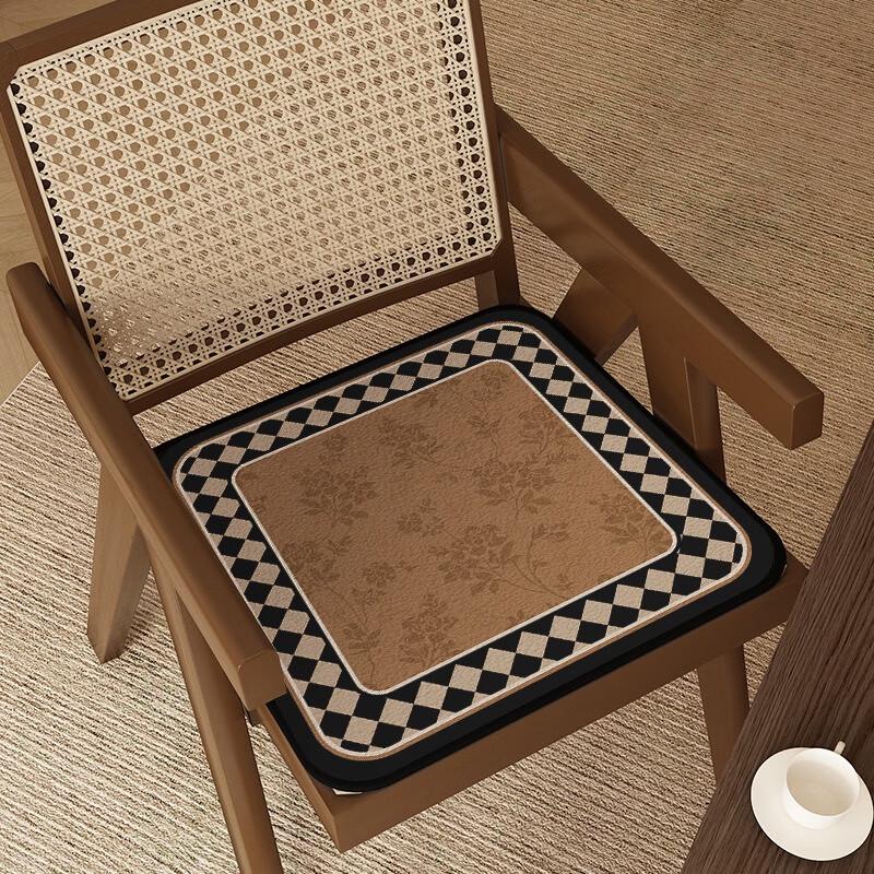 

Fumede Square All-Season Anti-Slip Seat Cushion
