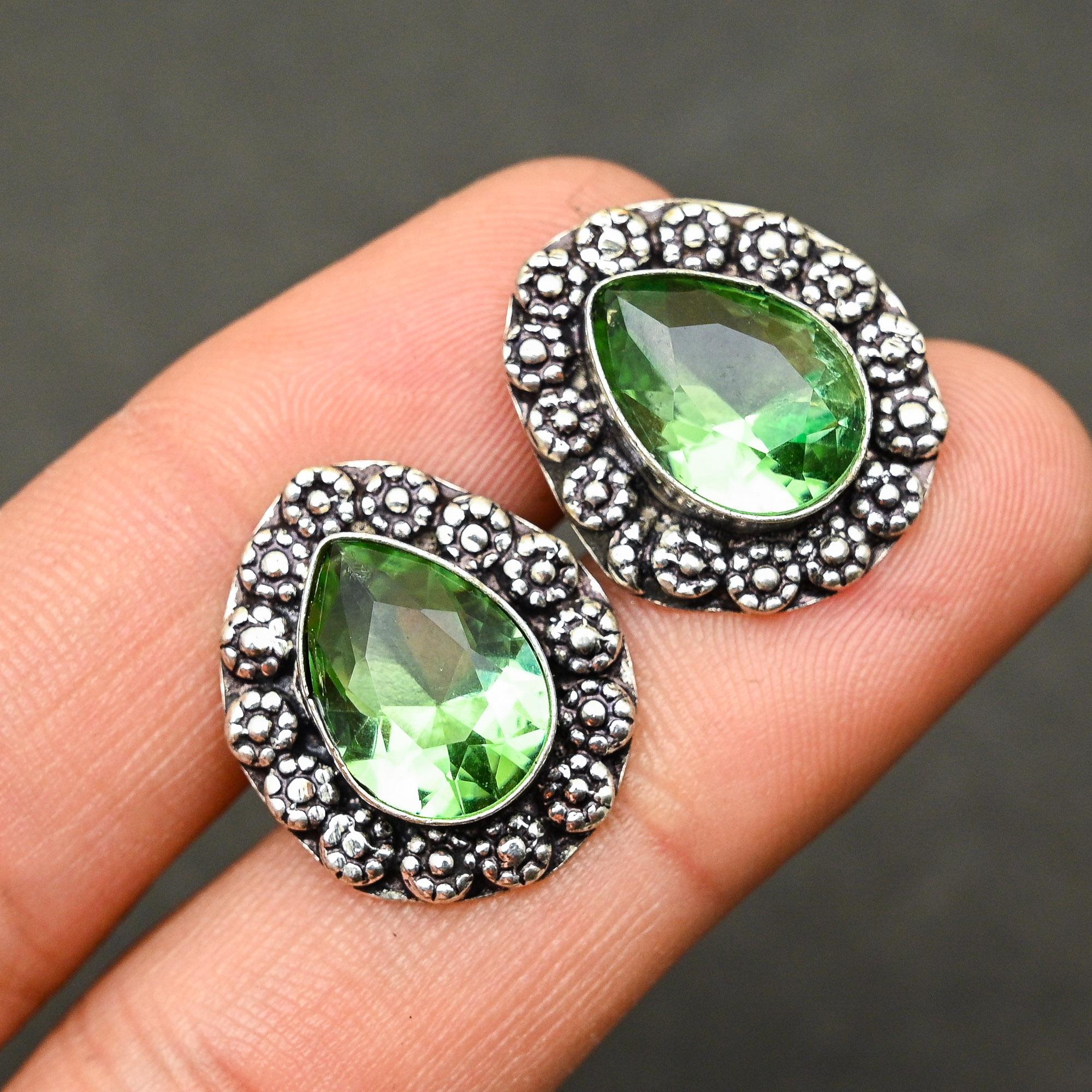 

Запонки мужские из стерлингового серебра 925 пробы с зеленым аметистом