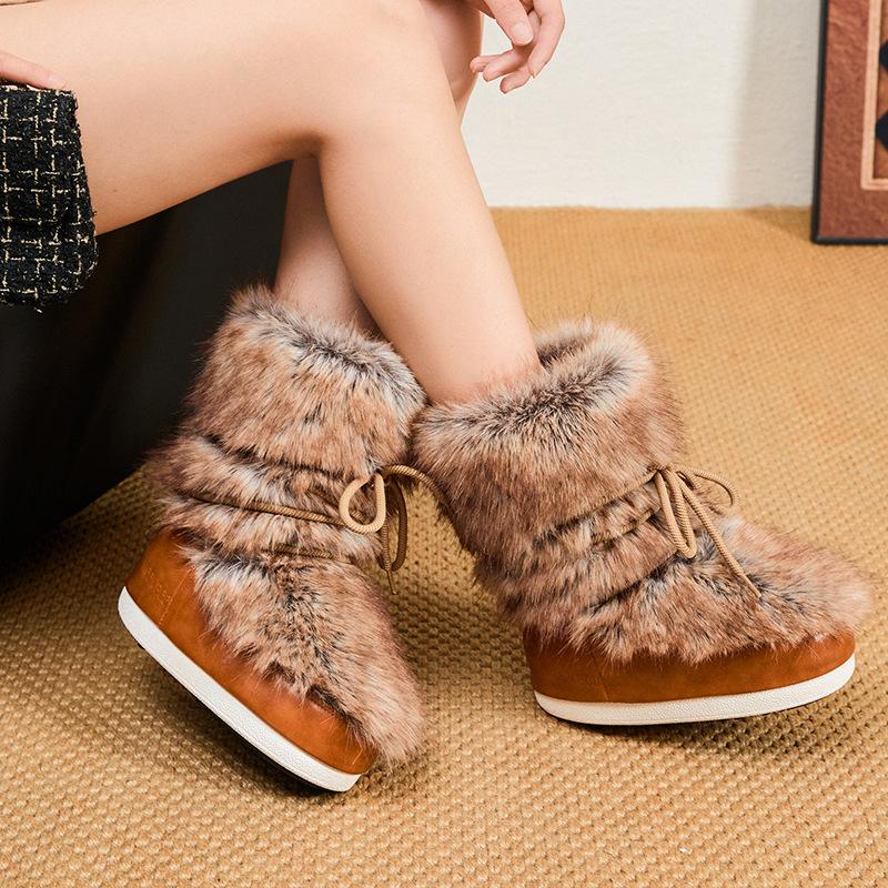 Ruffian young Internet celebrities with the same 2025 winter European and American fashion space boots hairy moon sneakers snow boots