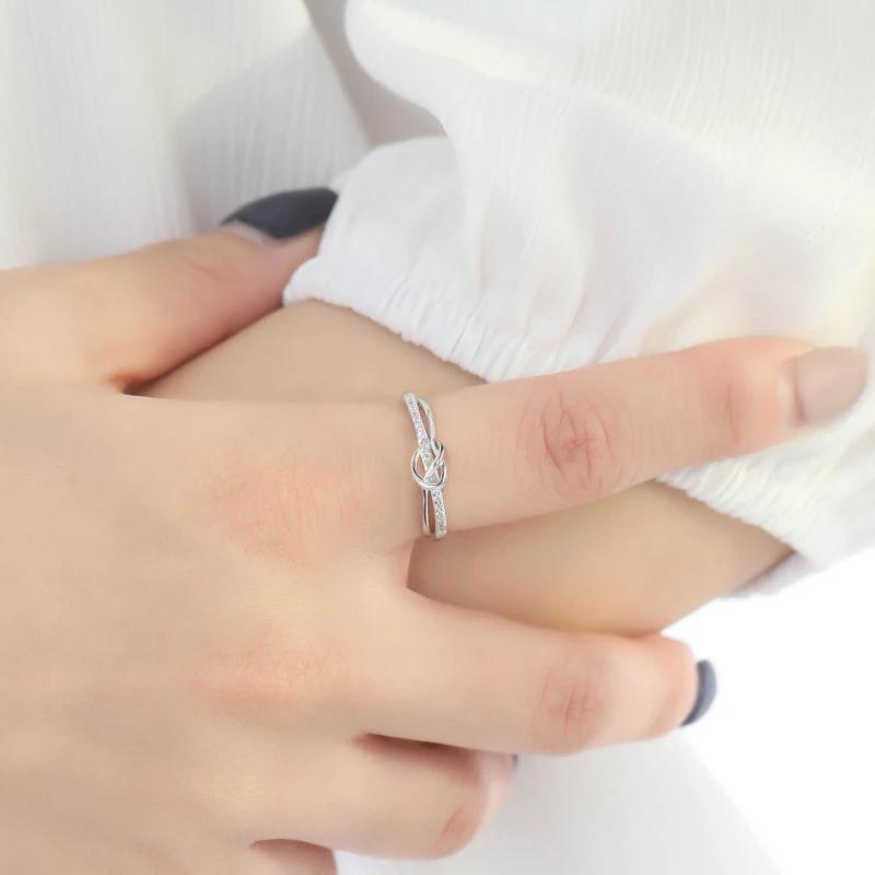 Huitan Chic Knot Design Finger Rings for Women Simple Stylish Daily Wear Female Rings Fashion Versatile Silver Color