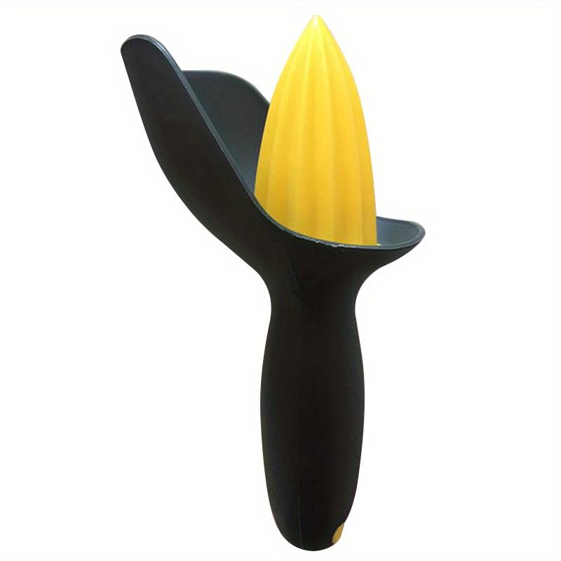 Manual Citrus Juicer , Compact Plastic Squeezer for Oranges, Lemons , Limes, Easy To Use Kitchen Gadget for Fresh Juice Extraction