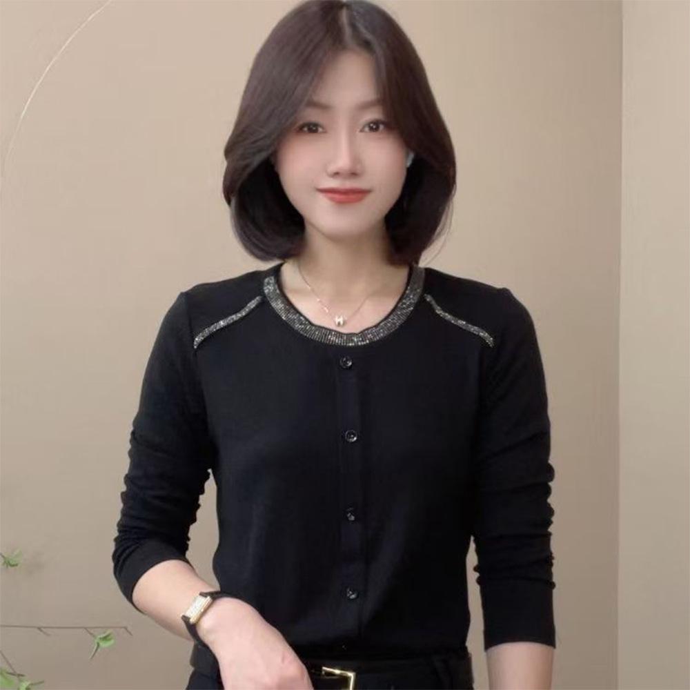 Autumn Winter Rhinestone Button Patchwork Fleece Round Neck Long Sleeve Warm Top for Middle-aged and Elderly Women