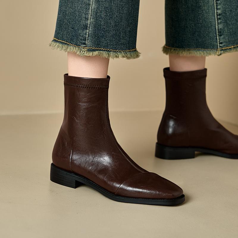 Women's Low-heeled Short Boots Autumn and Winter New Comfortable and Versatile Solid-color Thick-heeled Large-size Simple Short Boots
