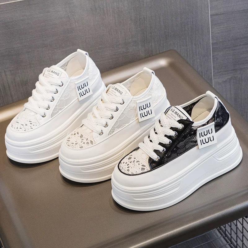 Muffin Net Shoes Women's Mesh Surface Hollowed Out, Light and Thin Autumn New Thick-soled Lace Inner Height Increase Women