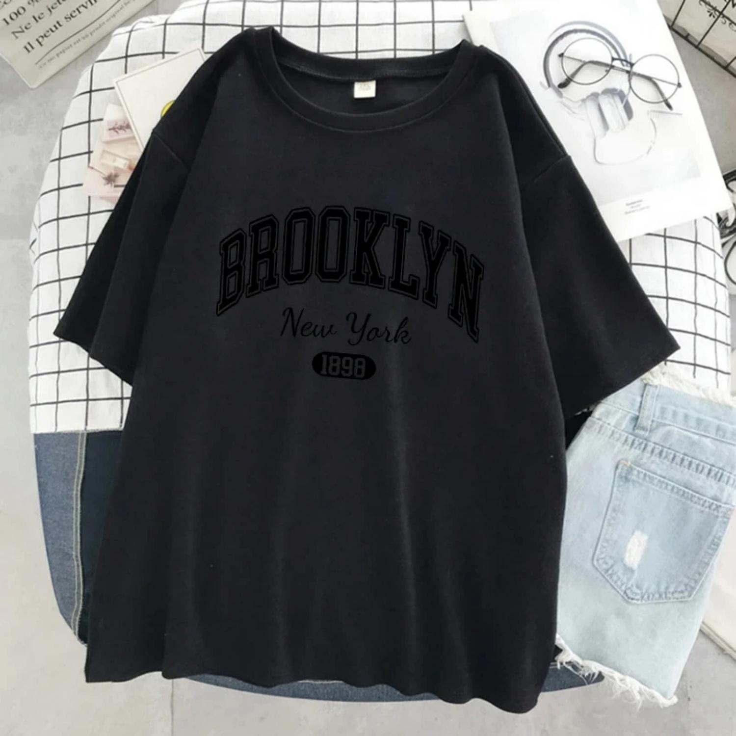 

Brooklyn New York 1898 City Letter Female T Shirt Street Hip Hop Short Sleeve Breathable Clothing Oversized Street T-Shirt 61701 XXXXXL чорний