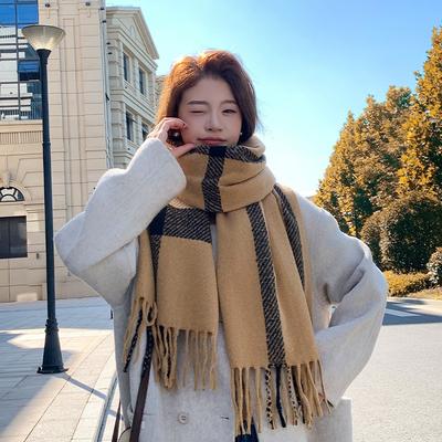 Akcesoria – Szaliki i chusty