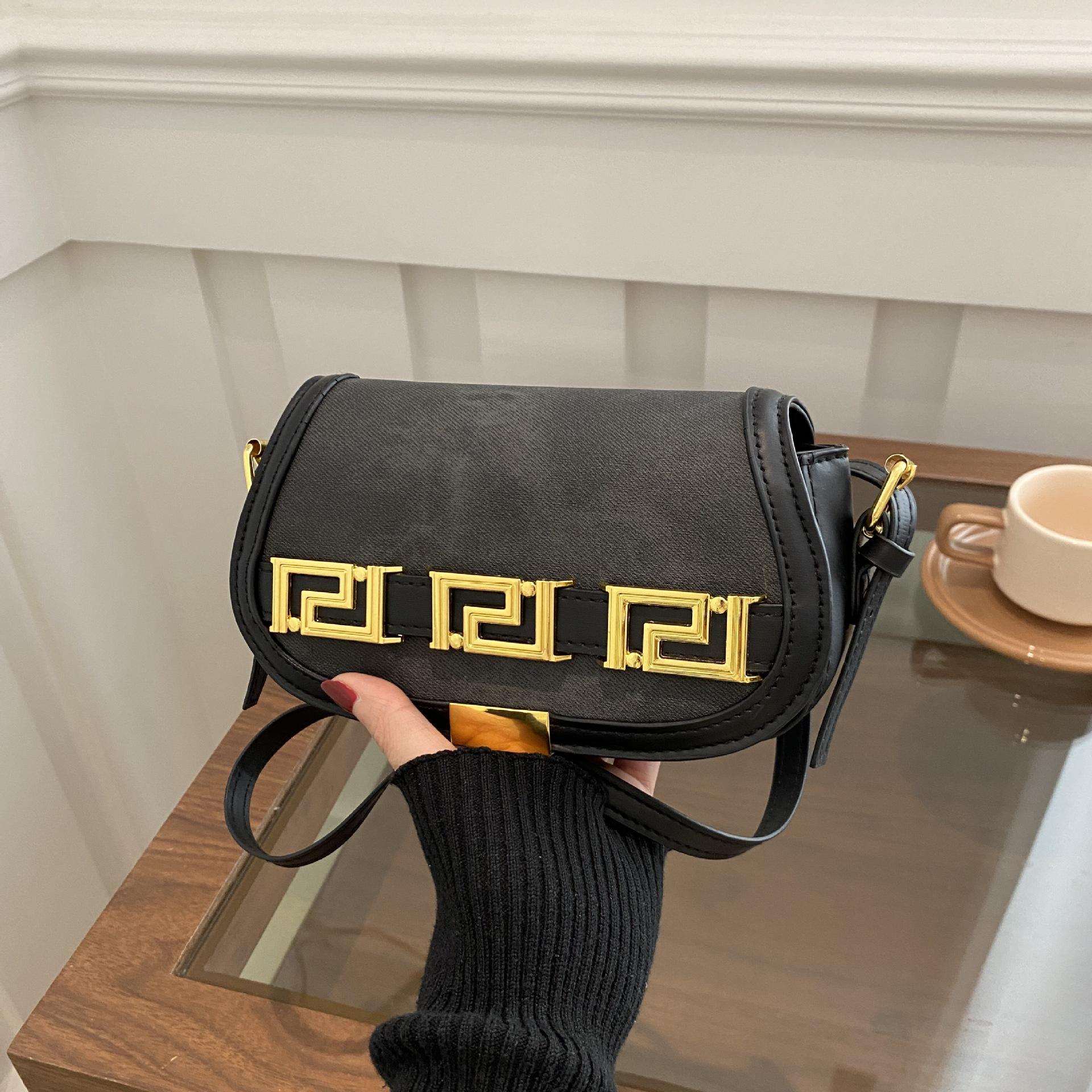 The Bags Family Women's Green Saddle Bag Bag Trendy Styling Bag Foreign Style High Value Shoulder Underarm Bag Crossbody Bag
