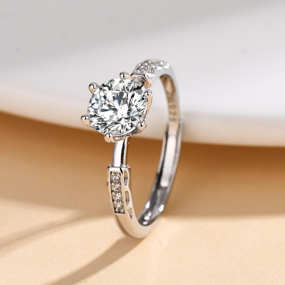 TikTok Influencer Inspired Moissanite Six-Prong Wedding Ring for Women - One Carat Jewelry