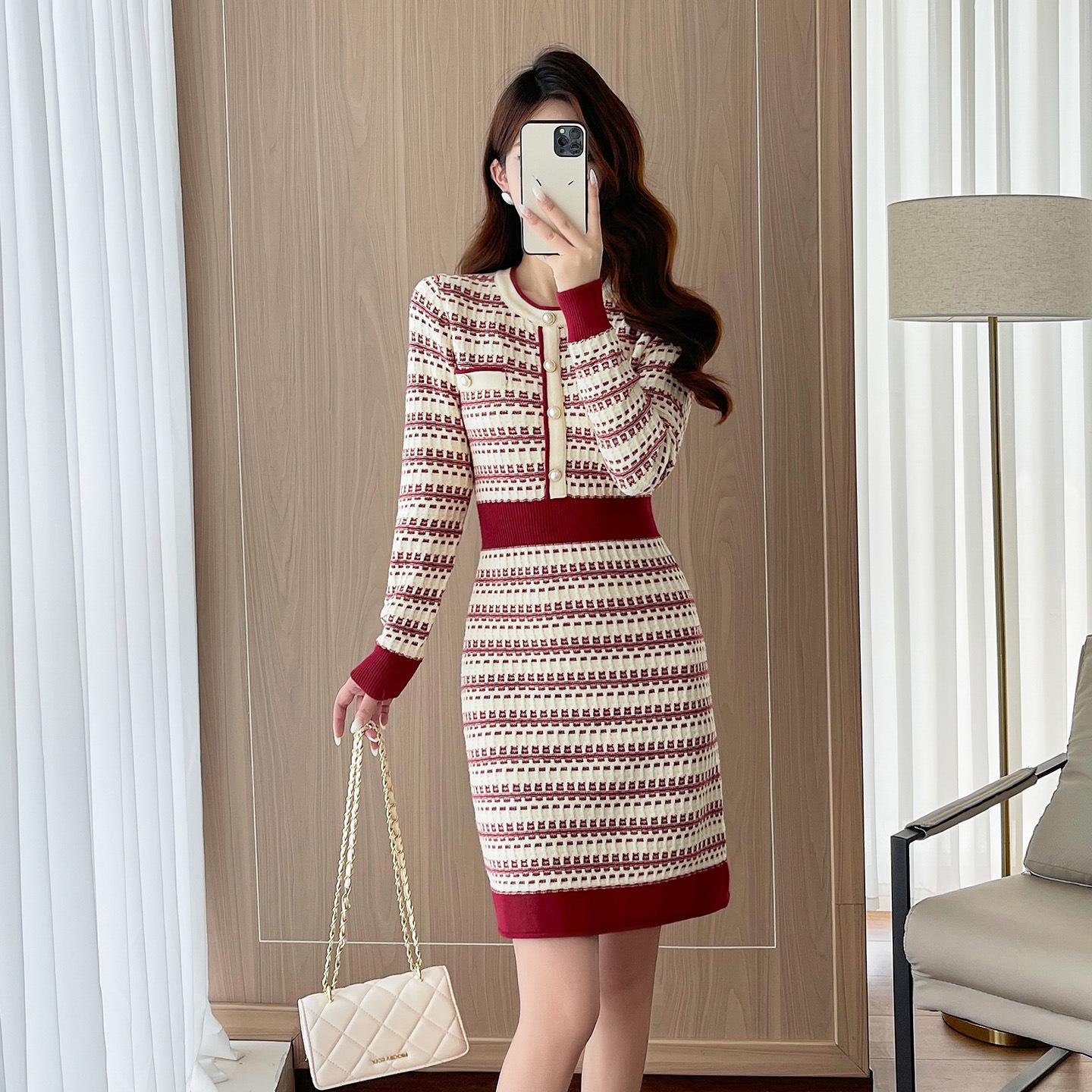 Elegant French-Style Jacquard Wool A-Line Dress for Autumn/Winter Medium красный