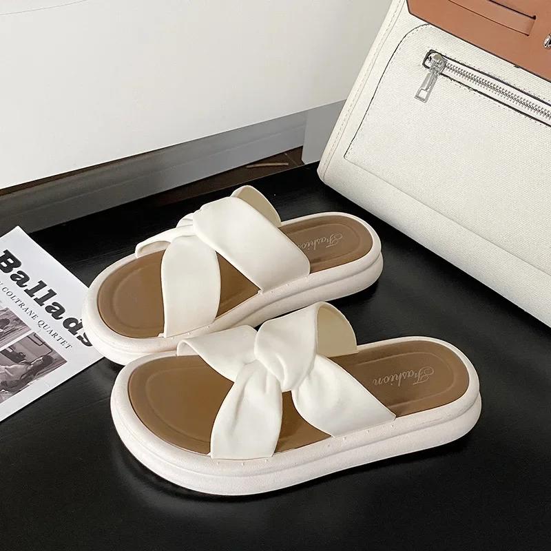 Fashionable Summer Women's Slippers Pearl Casual Beach Shoes Indoor Anti-Slip Outerwear Home Use PVC Sole Female Footwear