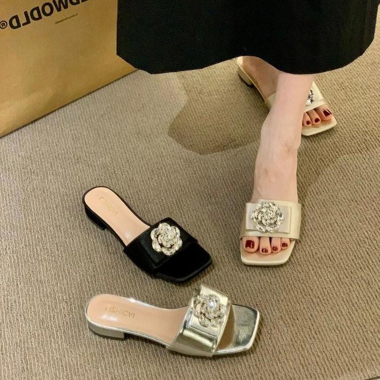 Spring and summer 2025 new one-word slippers women's French low-heeled square head thick-heeled rhinestone buckle temperament Muller shoes