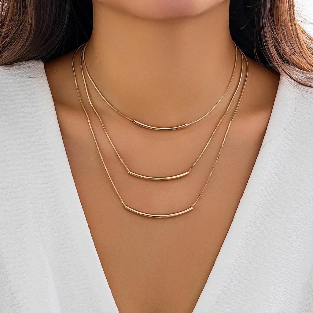 Simple plain circle smooth surface personalized round tube necklace versatile stacked wearing metal wind snake bone chain necklace