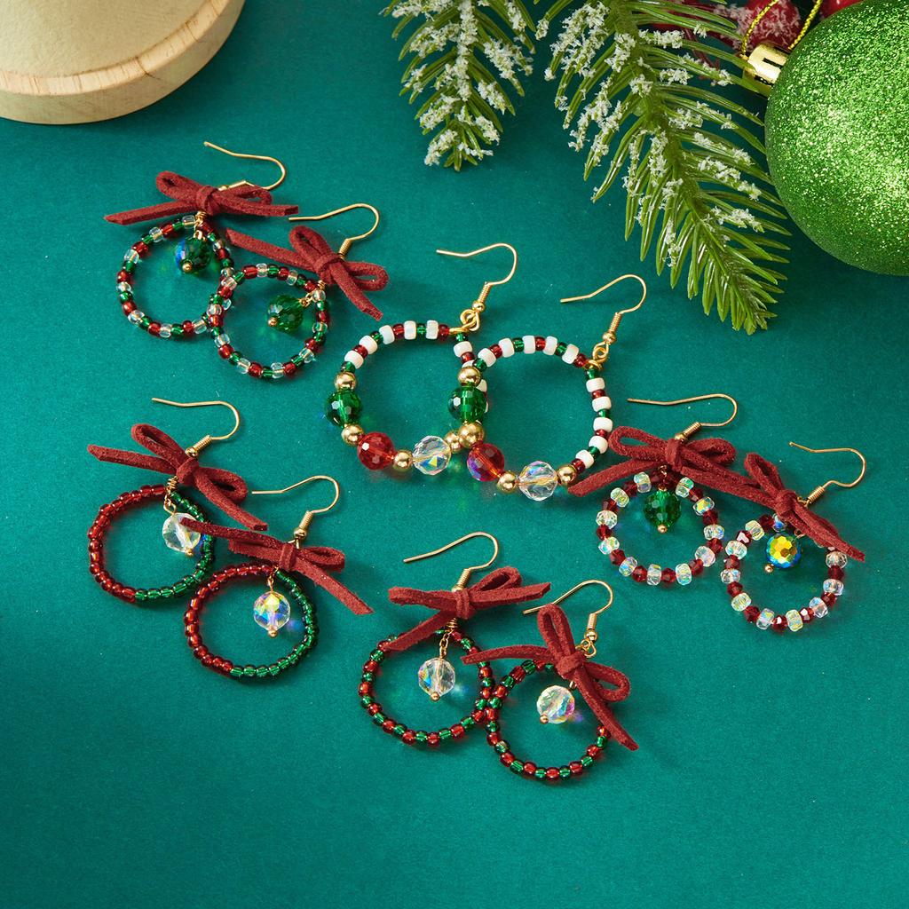 1 Pair of Festive Christmas Tree Earrings, Fashionable Women's Snowflake Earrings Gifts. Dangle Earrings Luxurious Style, Perfect for Holiday Parties