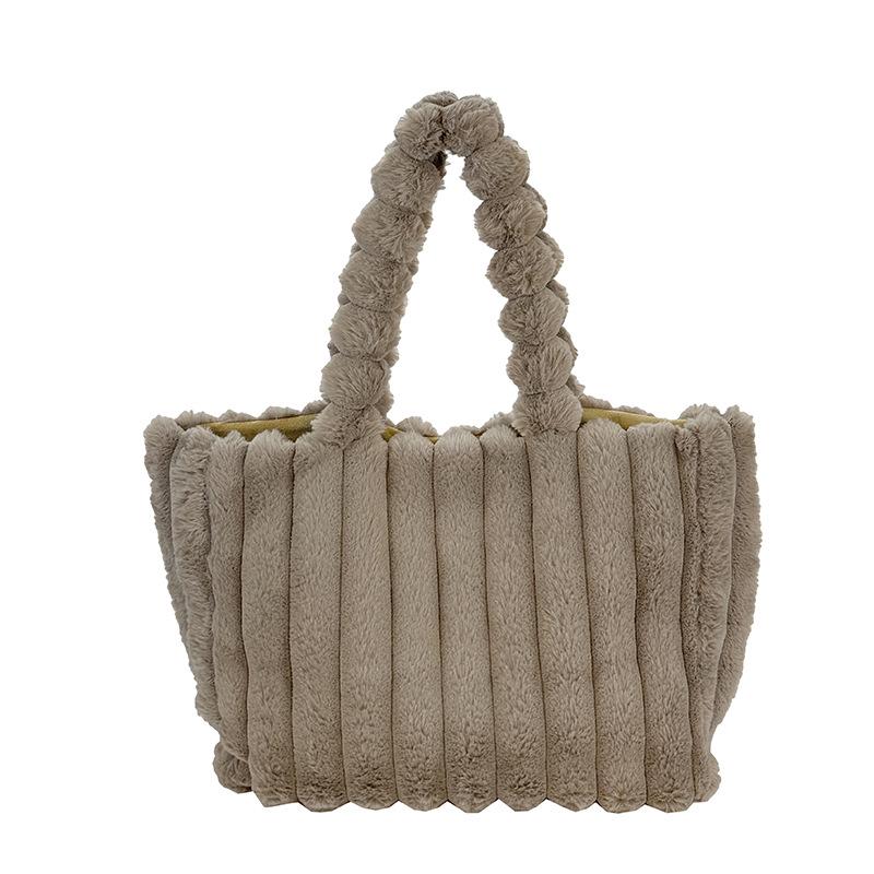 Plush Large Women's Tote Bag - Stylish, Versatile Single Shoulder Handbag for Autumn/Winter.