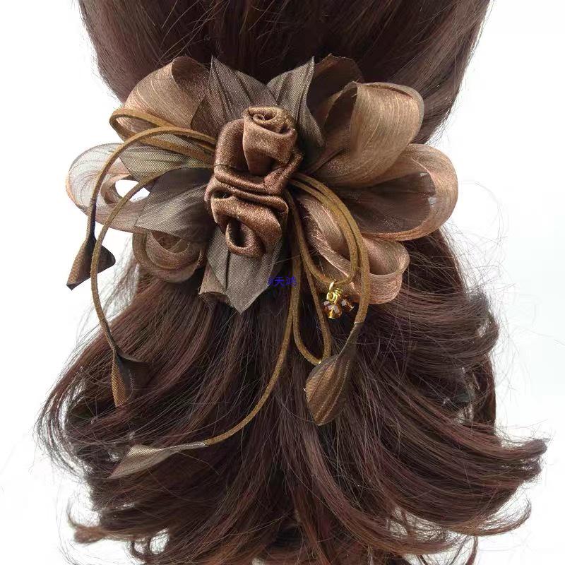 

Корейская ретро элегантная заколка для волос кофейного цвета: Винтажная заколка для волос с цветком для женщин 8 cm 3-piece spring clip for more hair