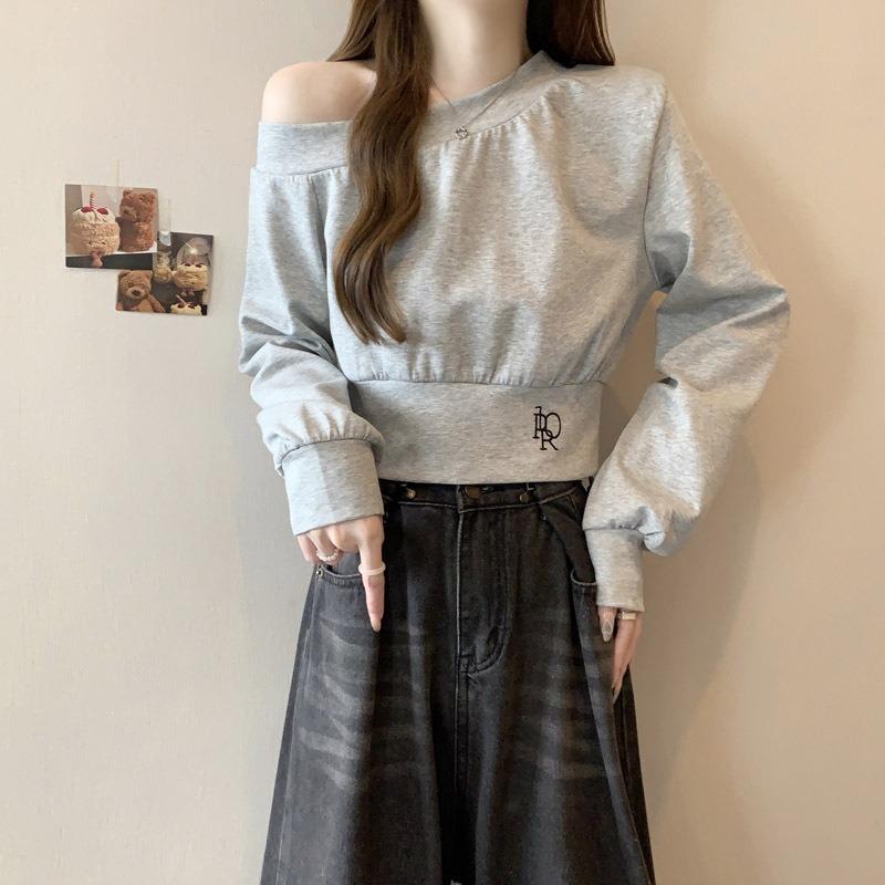 Real shot irregular diagonal neck off-the-shoulder sweater women's thin loose short embroidered sweet and spicy long sleeves