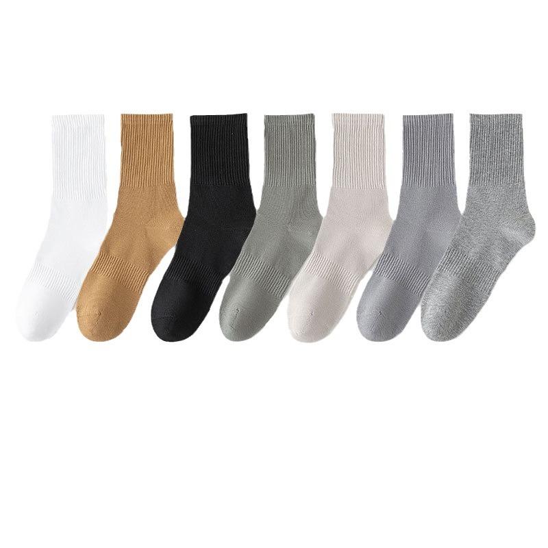Men's Spring and Autumn Style All Match Sports Pure Color Wicking In The Tube Cotton Socks